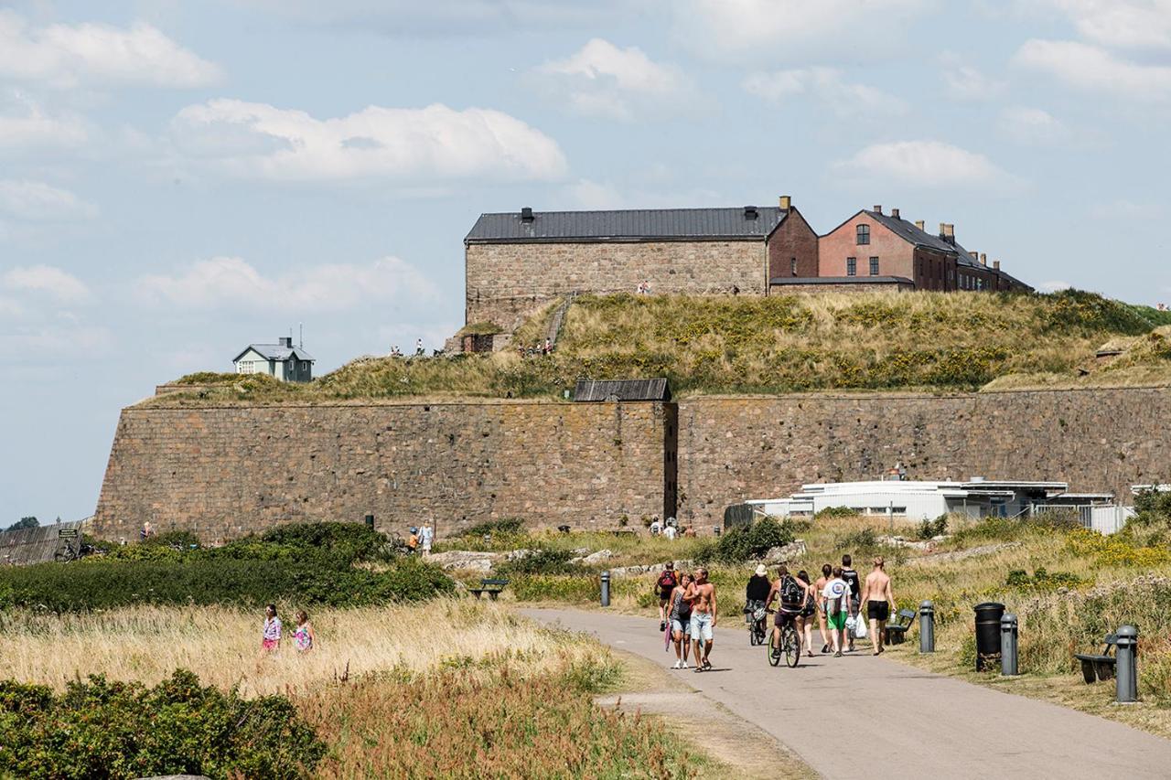 Hotell Gaestis Varberg Bagian luar foto